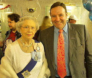 gibbs Gillespie and the Queen